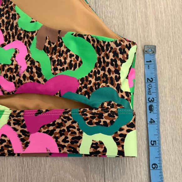 Fabletics Multicolor Sports Bra - Picture 11 of 14